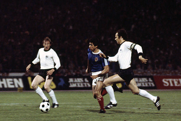 Alemanha-estreia-com-vitoria-sob-a-Iugoslavia-na-Euro-1976 As estreias da Alemanha na Eurocopa são positivas