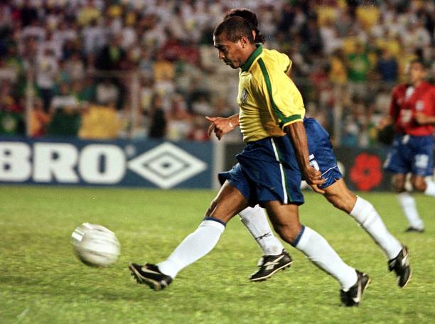 estreia-do-brasil-na-copa-america-1997-com-vitoria-por-5x0-na-costa-rica As estreias do Brasil na Copa América que anteciparam o título