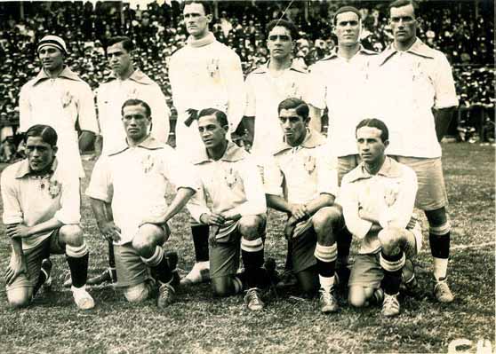 selecao-brasileira-1919-time-campeao-da-copa-america As estreias do Brasil na Copa América que anteciparam o título