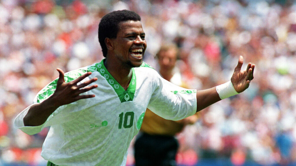 Saeed Owairan: Comemoração do gol icônico na Copa do Mundo de 1994 contra a Bélgica.
