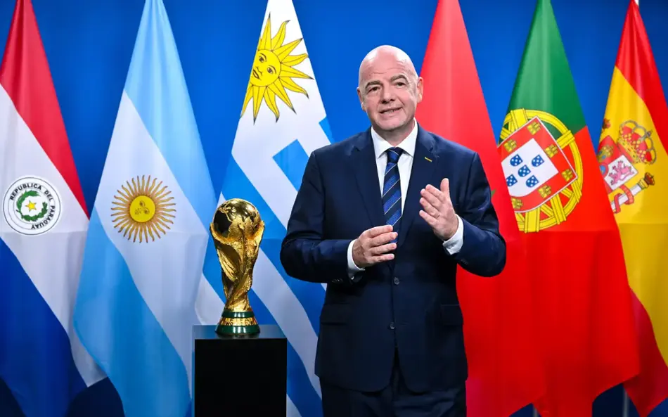Infantino, presidente da FIFA, anuncia oficialmente as sedes da Copa do Mundo de 2030 envolvendo seis países em três continentes


