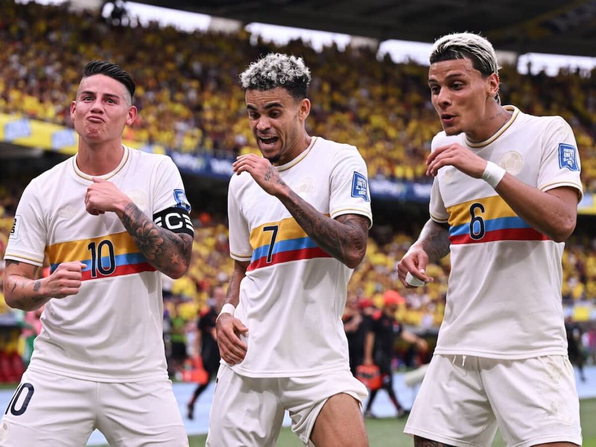 James Rodríguez, Luis Díaz e Richard Ríos celebram vitória da Colômbia com dança nas Eliminatórias